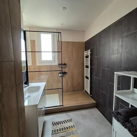 Proche Circuit 24h Du Mans * Le Mans