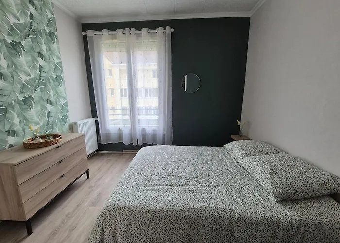 Proche Circuit 24h Du Mans * Le Mans