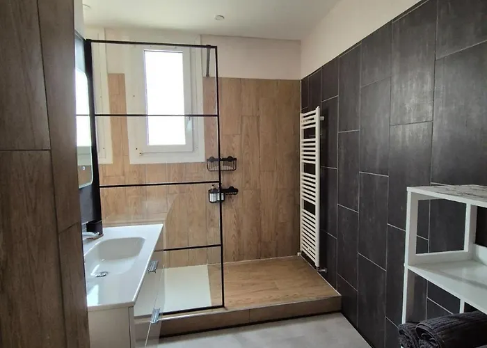 Proche Circuit 24h Du Mans * Le Mans